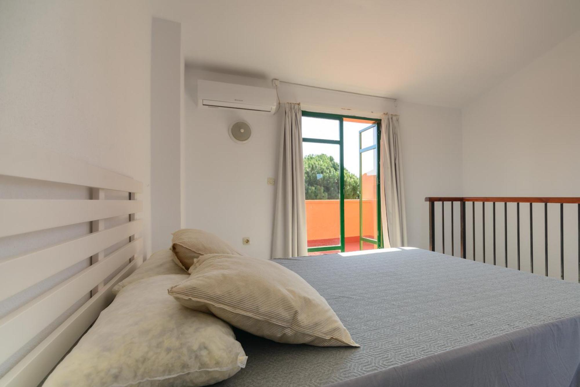 Villa Adosado con jardín y piscina en Chiclana Barrosa-Sancti Petri Novo Sancti Petri Exterior foto